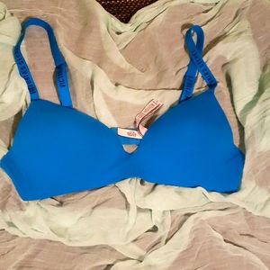 Victoria's Secret 36B wireless